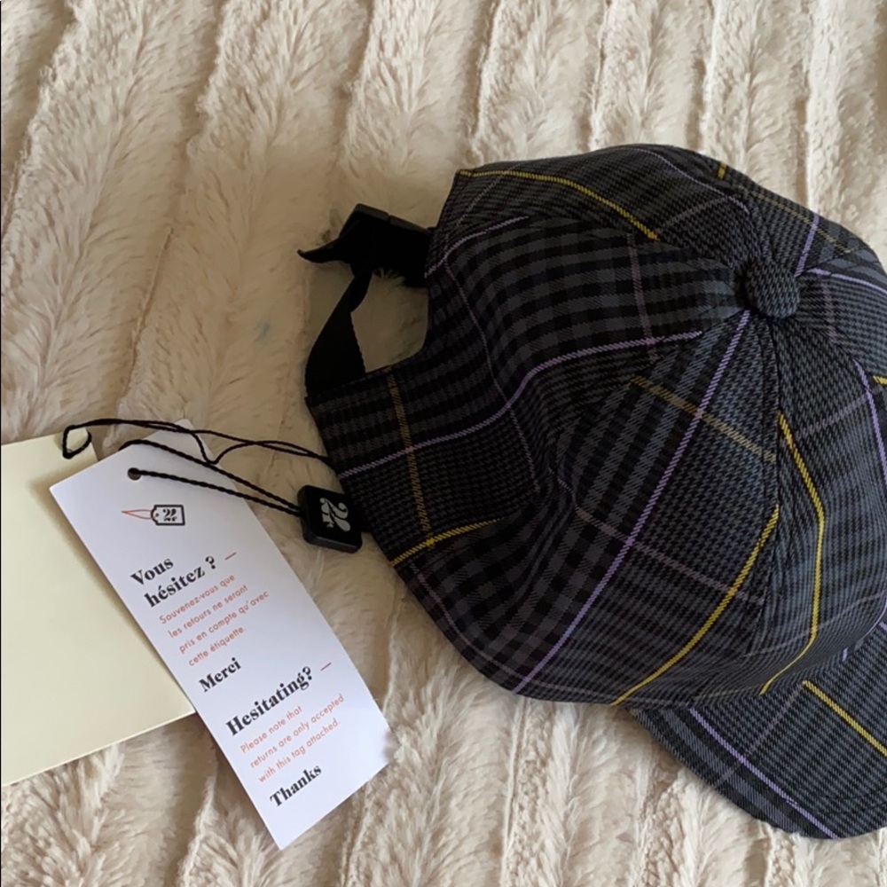 Hat - Picture 2 of 3